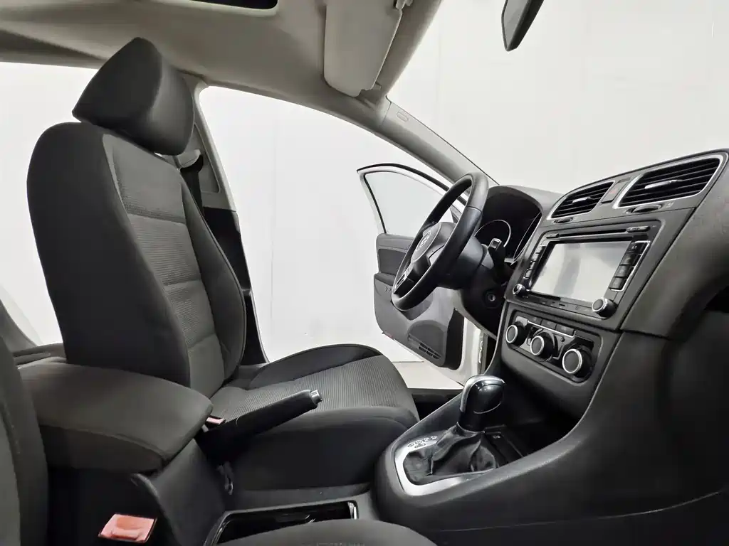 Volkswagen Volkswagen Golf 2012 1.6 Automatic Comfort Edition 2014 - thumbnail 15