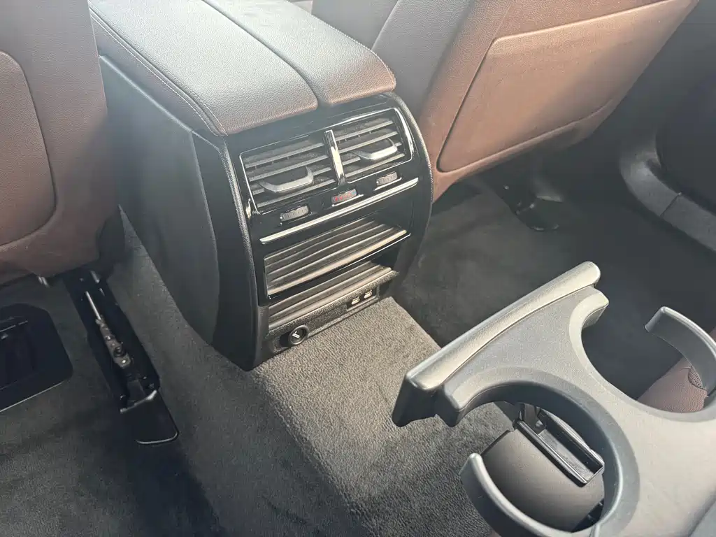 BMW BMW 5 Series 2022 530Li Leading Model M Sport Package 2023 - thumbnail 4