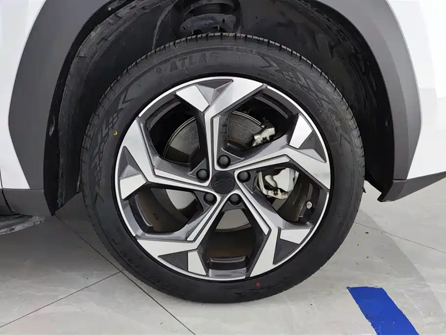 Geely Auto Geely Boyue L 2024 1.5TD DCT Premium Edition 2024 - thumbnail 5