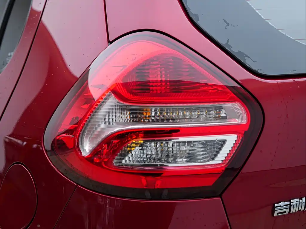 Geely Auto Geely Emgrand X1 2017 1.3L Automatic Joy Edition 2018 - thumbnail 15