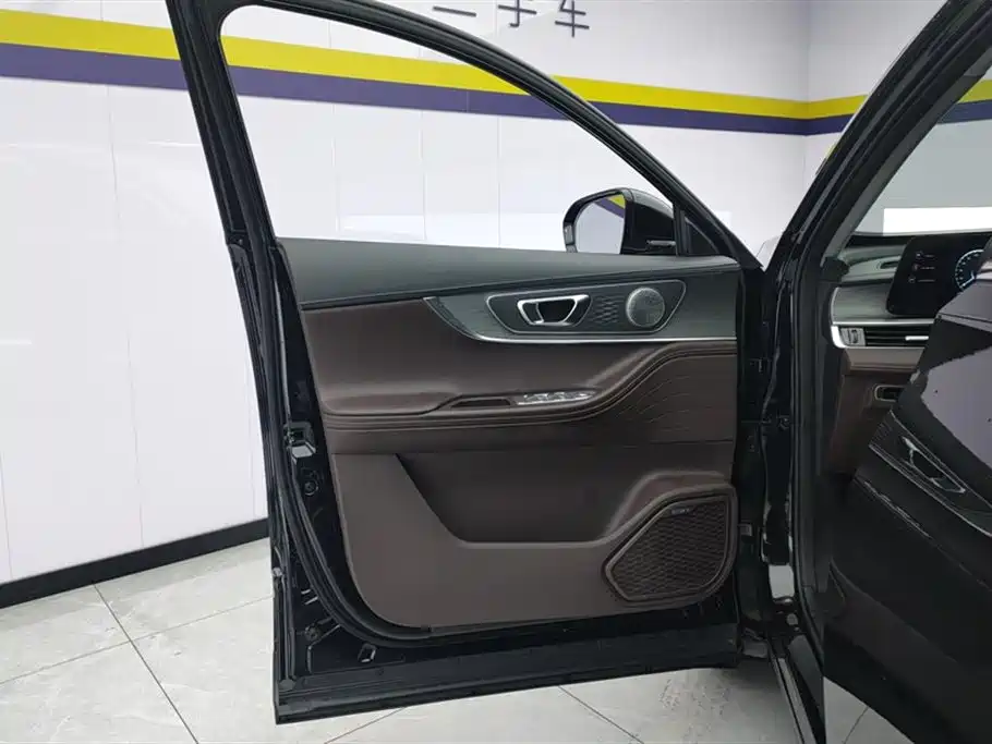 Chery Tiggo 8 Pro 2022 290T 2WD Infinite Edition 5-seater 2023 - thumbnail 7