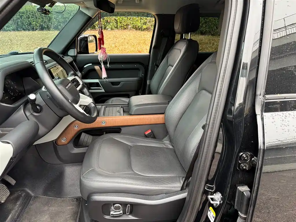 Land Rover Land Rover Defender 2023 130 3.0T P400 HSE 2023 - thumbnail 8
