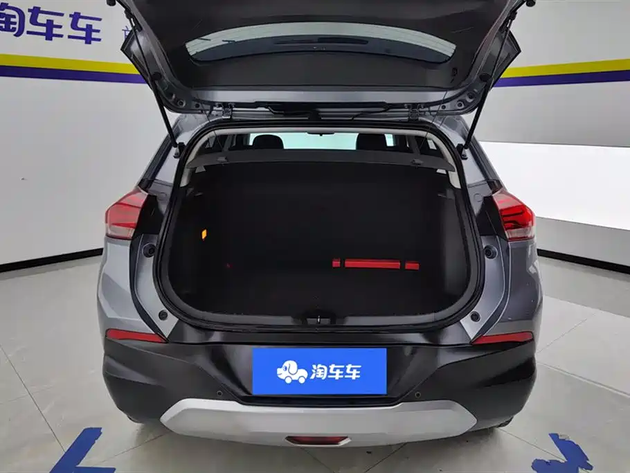 Chevrolet Trax 2021 Redline 335T CVT Premier Edition国VI 2021 - thumbnail 4