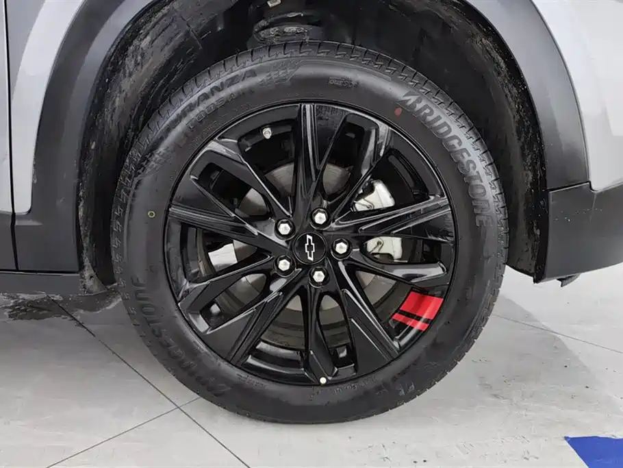 Chevrolet Trax 2021 Redline 335T CVT Premier Edition国VI 2021 - thumbnail 6