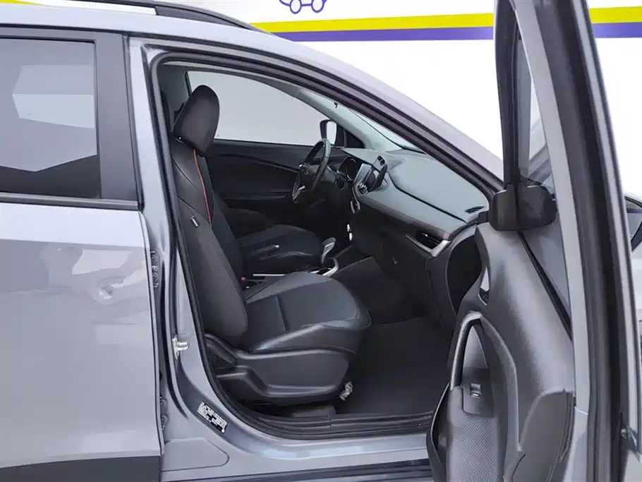 Chevrolet Trax 2021 Redline 335T CVT Premier Edition国VI 2021 - thumbnail 8