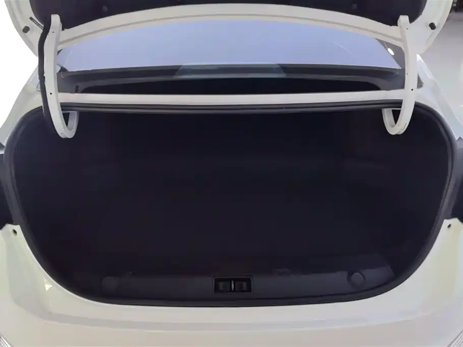 Dongfeng Fengshen Yi Xuan MAX 2021 Super Energy Dad Hybrid Edition 2023 - thumbnail 3