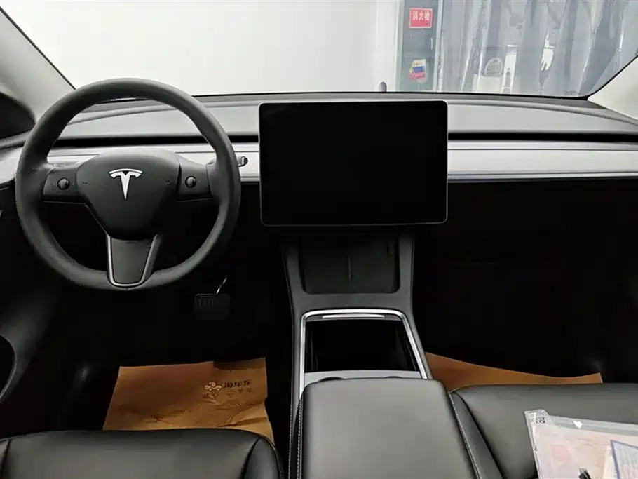 Tesla Model Y 2024 Rear-Wheel Drive 2024 - thumbnail 12