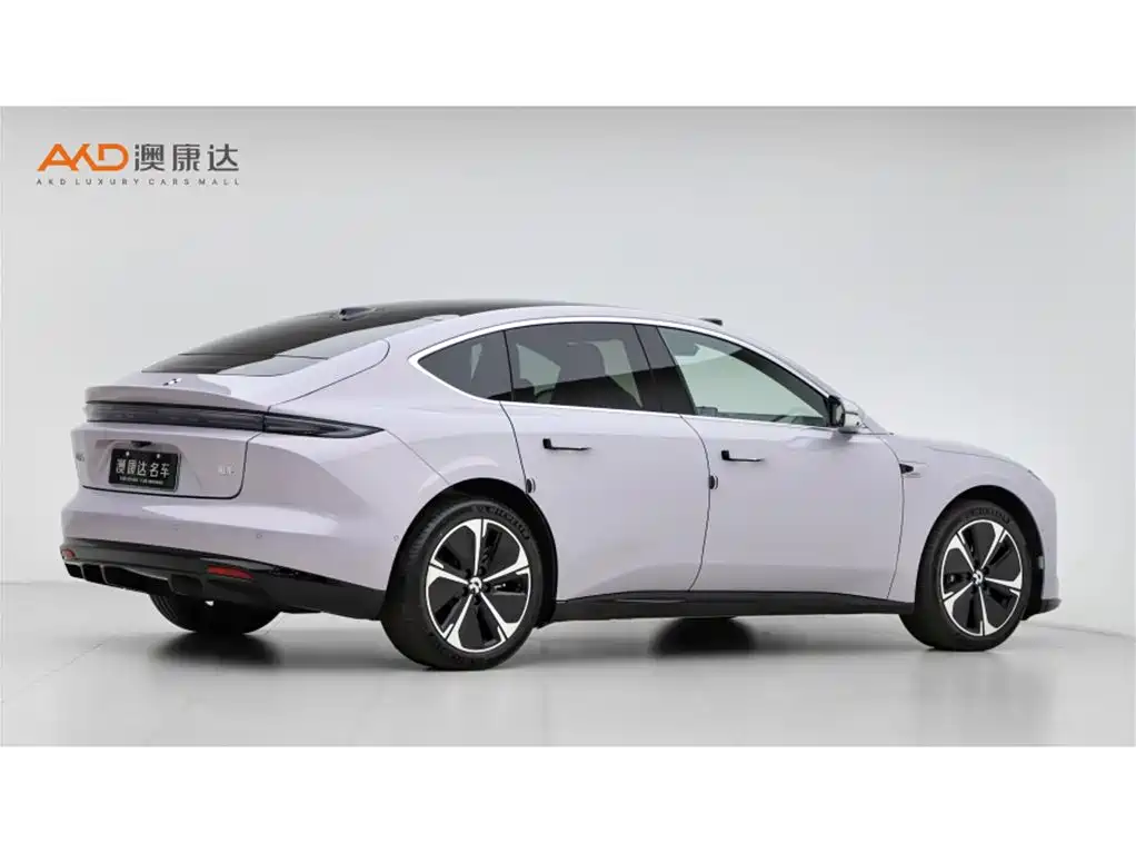NIO NIO ET5/25/75kWh 2025 - thumbnail 3