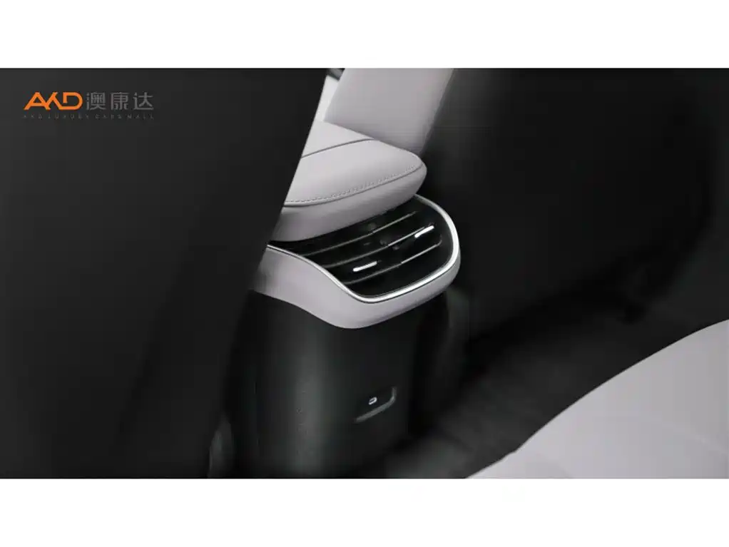 NIO NIO ET5/25/75kWh 2025 - thumbnail 9
