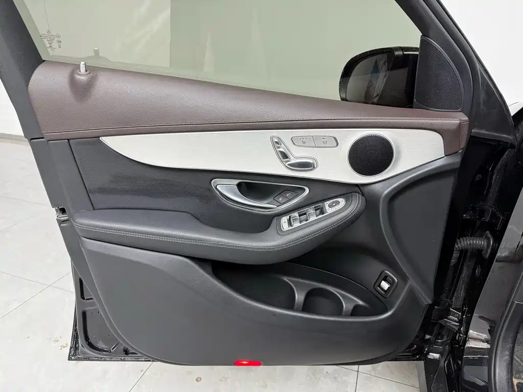 Mercedes-Benz Mercedes-Benz GLC 2022 Facelift 3 GLC 260 L 4MATIC Dynamic 2022 - thumbnail 12
