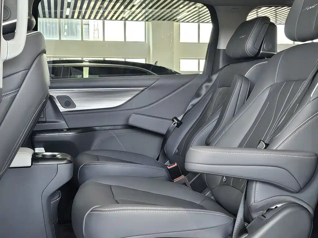 Buick Buick GL8 New Energy 2026 Landtrek Smart Enjoy Edition 2025 - thumbnail 8