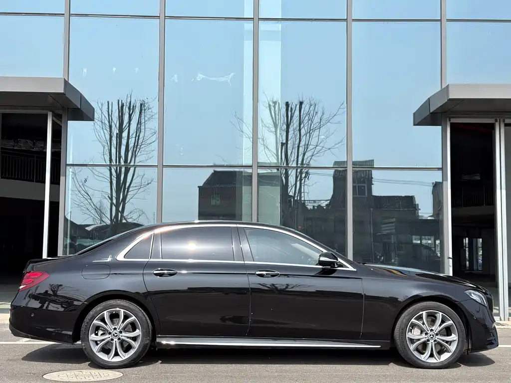 Mercedes-Benz Mercedes-Benz E-Class 2020 E 300 L Sport Fashion Edition 2020 - thumbnail 3