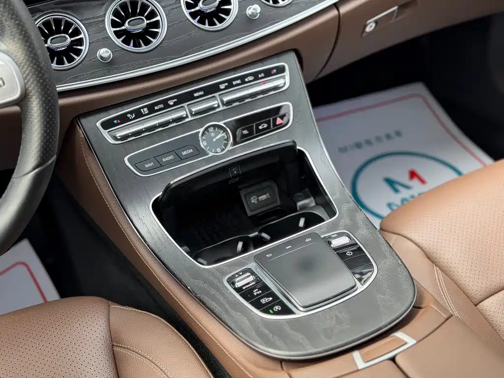 Mercedes-Benz Mercedes-Benz E-Class 2020 E 300 L Sport Fashion Edition 2020 - thumbnail 11