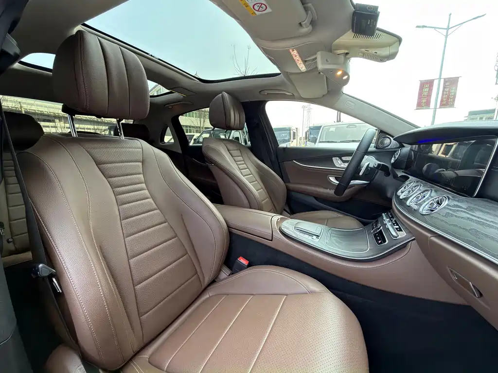 Mercedes-Benz Mercedes-Benz E-Class 2020 E 300 L Sport Fashion Edition 2020 - thumbnail 15