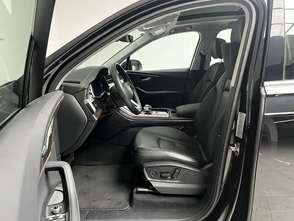 Audi Audi Q7 2023 55 TFSI quattro S line Sport 2023 - thumbnail 10