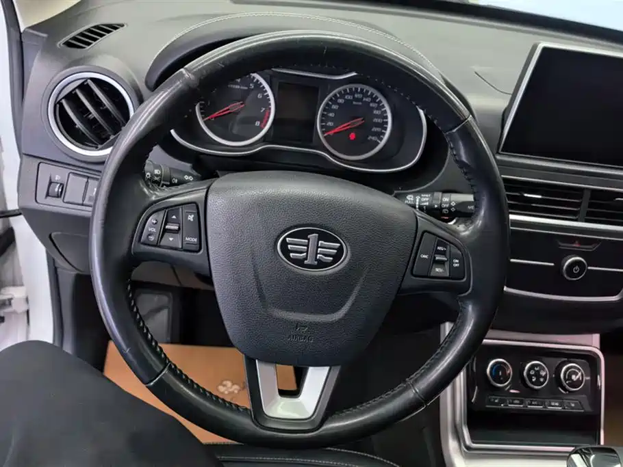 Bestune Benteng X40 2019 1.6L Automatic Luxury Edition China V 2019 - thumbnail 15