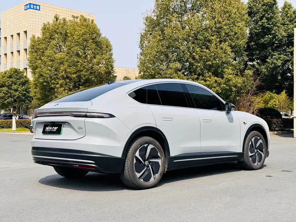 NIO NIO EC6 2024 75kWh 2024 - thumbnail 6