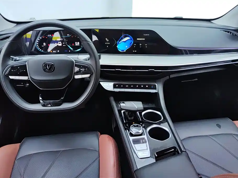 Changan Yidong 2023 Plus Blue Whale NE 1.4T GDI DCT Premium Edition 2023 - thumbnail 12