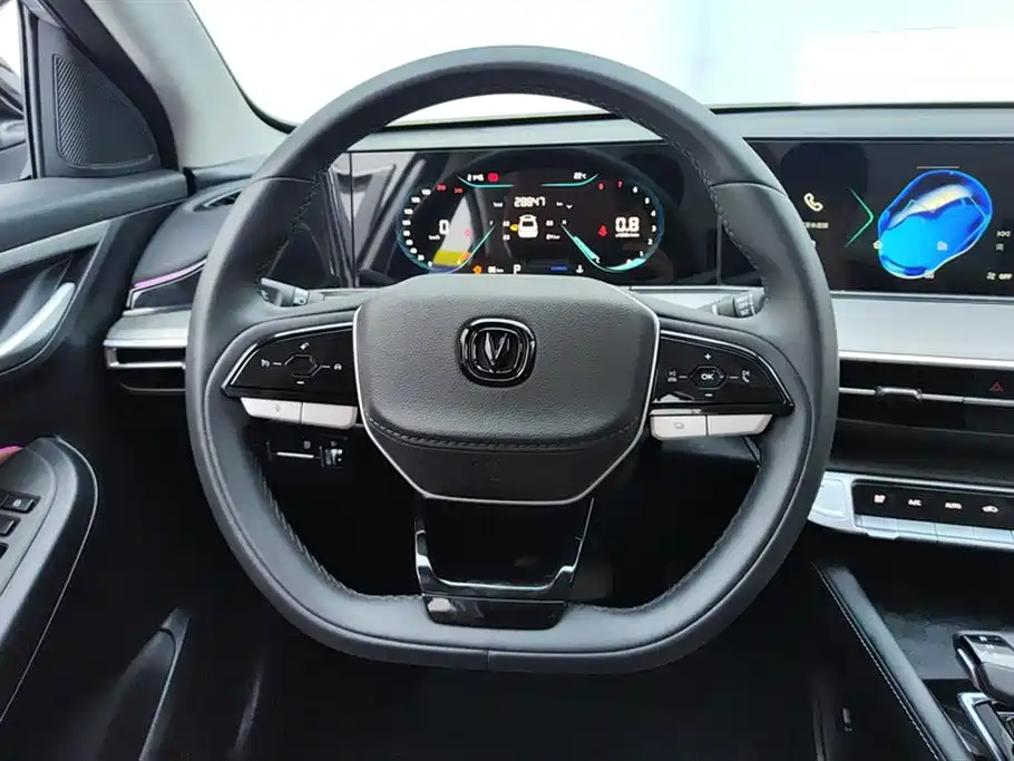 Changan Yidong 2023 Plus Blue Whale NE 1.4T GDI DCT Premium Edition 2023 - thumbnail 15