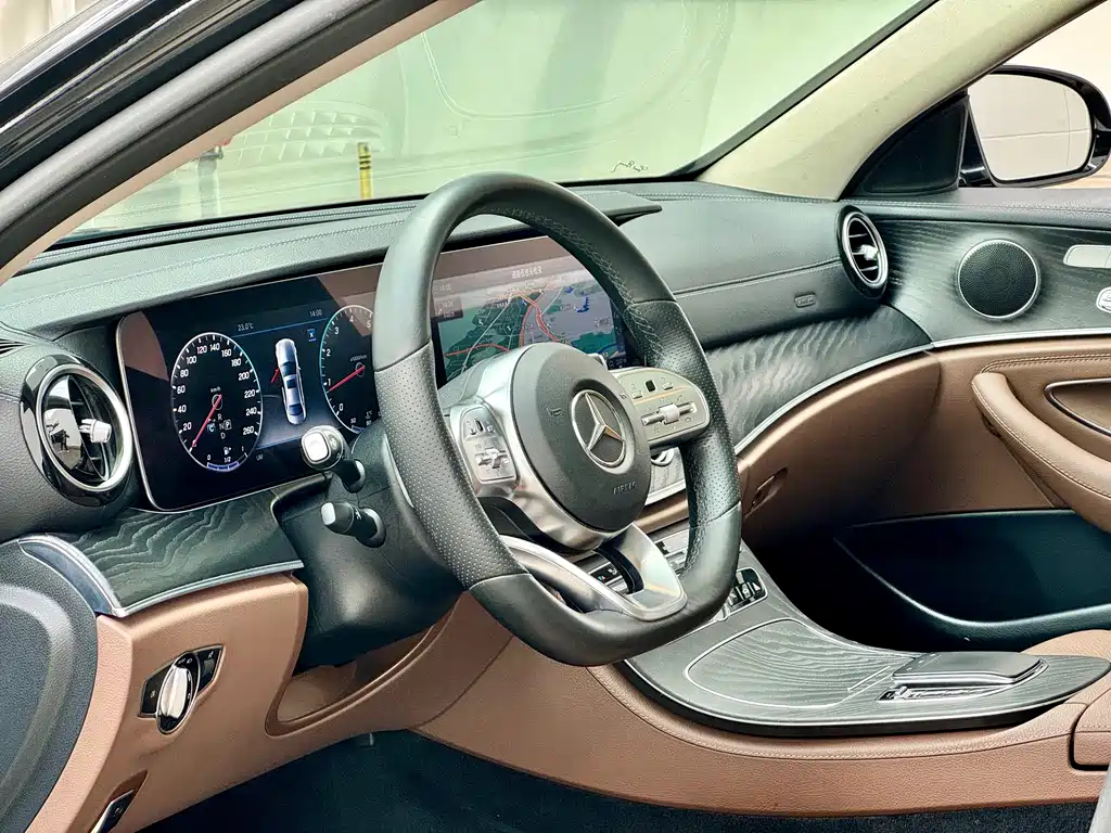 Mercedes-Benz Mercedes-Benz E-Class 2019 E 300 L Sport Fashion Edition 2019 - thumbnail 6