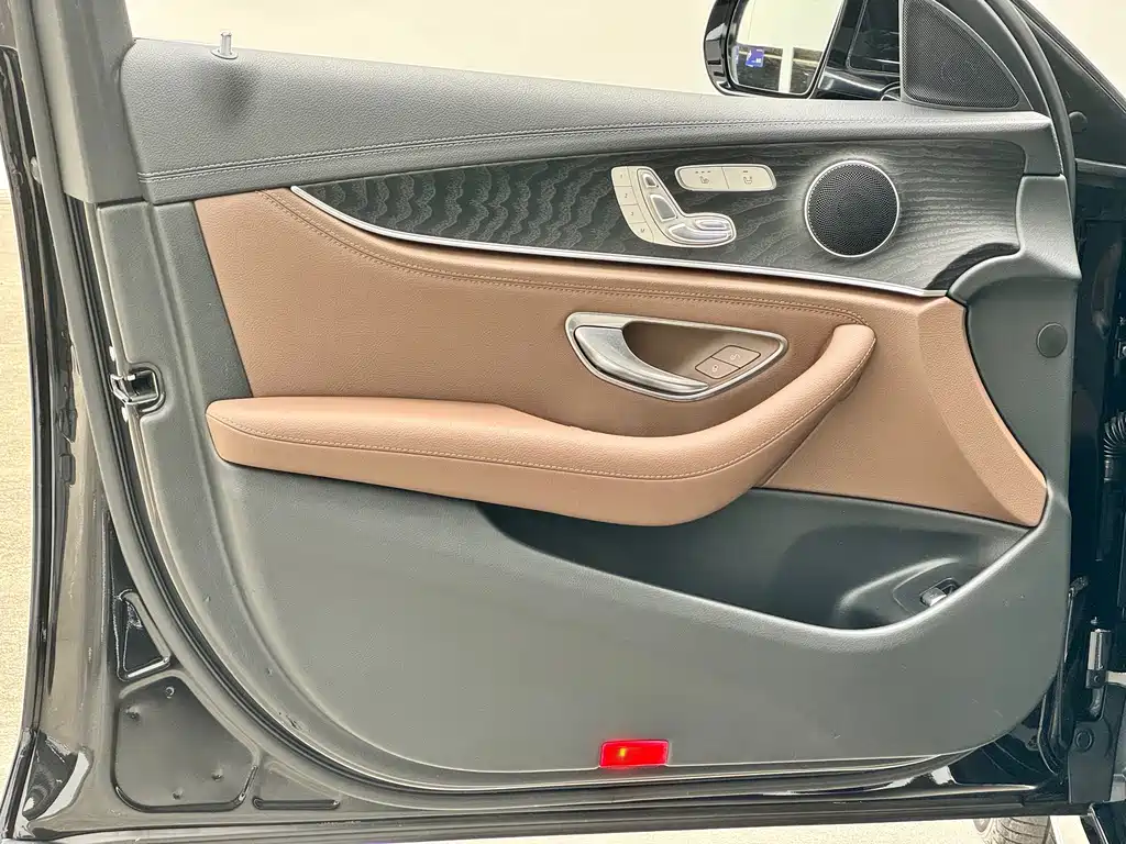 Mercedes-Benz Mercedes-Benz E-Class 2019 E 300 L Sport Fashion Edition 2019 - thumbnail 7