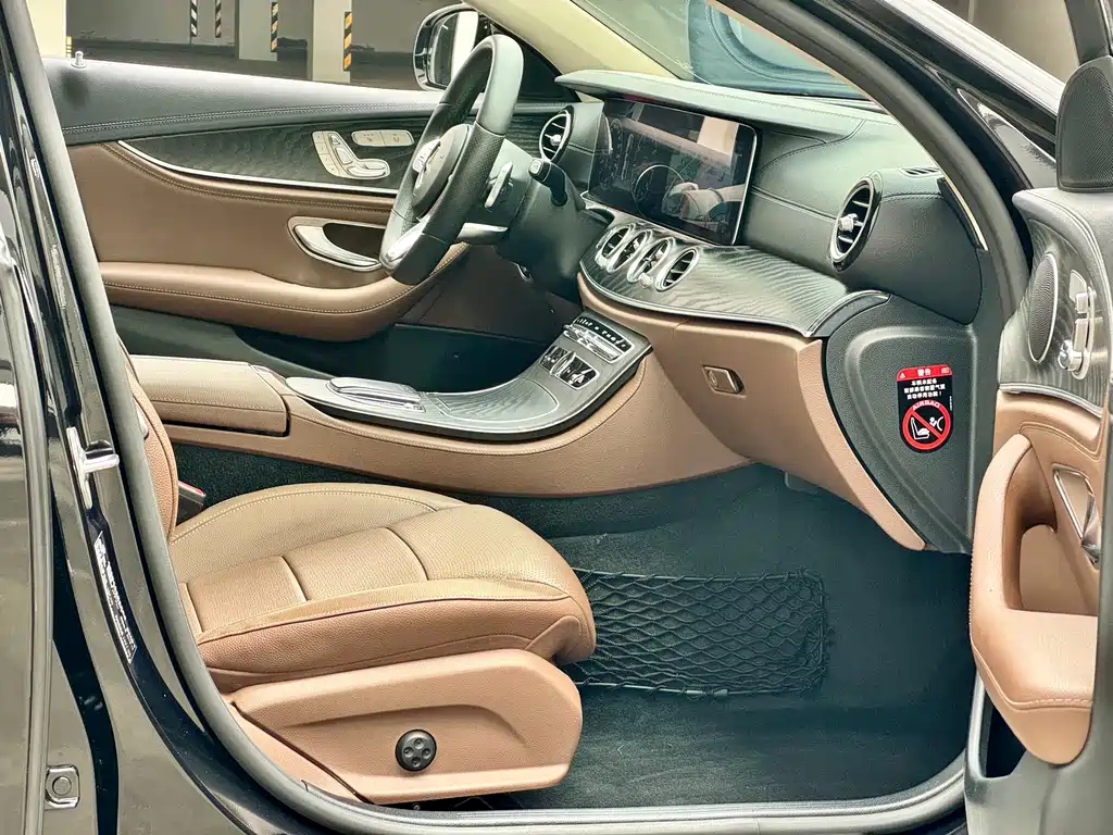 Mercedes-Benz Mercedes-Benz E-Class 2019 E 300 L Sport Fashion Edition 2019 - thumbnail 10