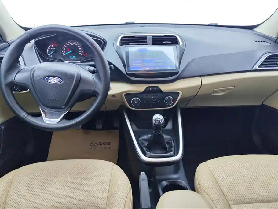 Ford Ford Focus 2017 Model Year Facelift 1.5L Manual Comfort Edition 2018 - thumbnail 12