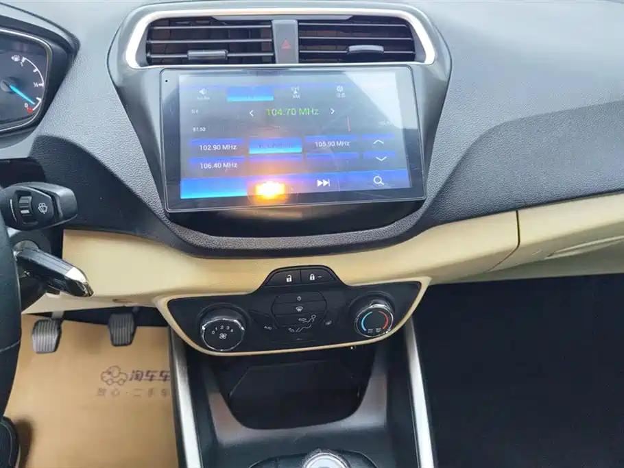 Ford Ford Focus 2017 Model Year Facelift 1.5L Manual Comfort Edition 2018 - thumbnail 13