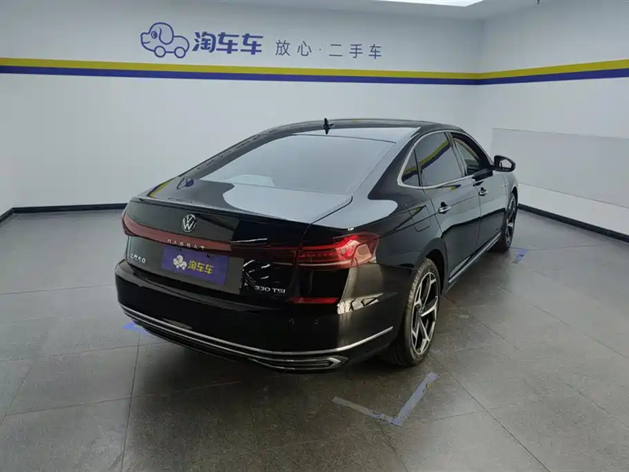 Volkswagen Volkswagen Passat 2023 Model Year Facelift 330TSI Elite Starry Sky Edition 2023 - thumbnail 3