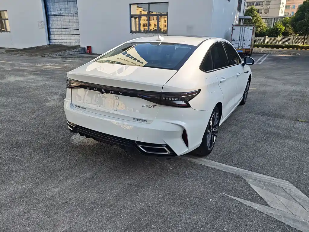 Chery Arrizo 8 2023 1.6T DCT Elegant 2023 - thumbnail 18