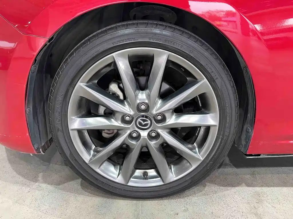 Mazda Mazda 3 Axela 2014 Hatchback 2.0L Automatic Flagship 2014 - thumbnail 4