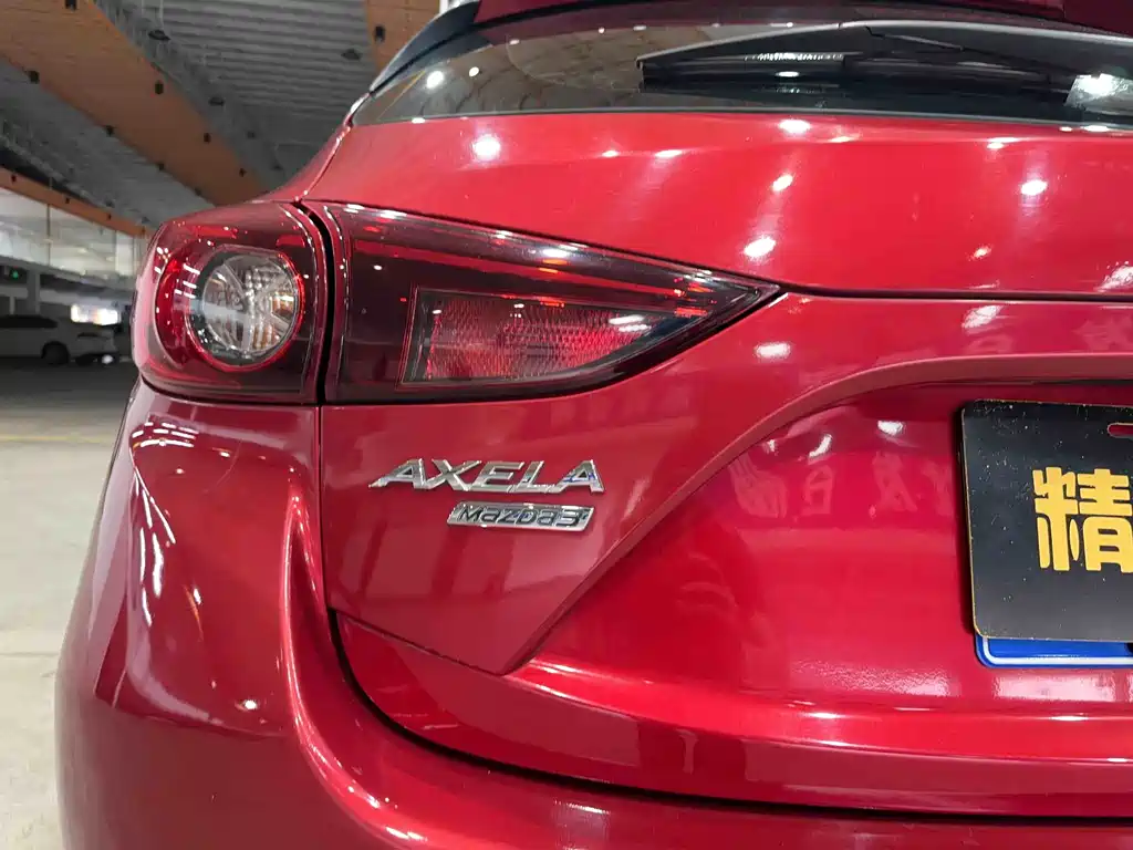 Mazda Mazda 3 Axela 2014 Hatchback 2.0L Automatic Flagship 2014 - thumbnail 17