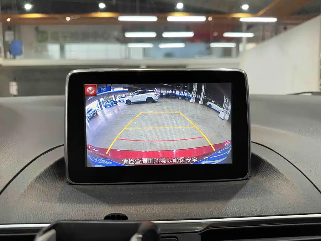Mazda Mazda 3 Axela 2014 Hatchback 2.0L Automatic Flagship 2014 - thumbnail 18