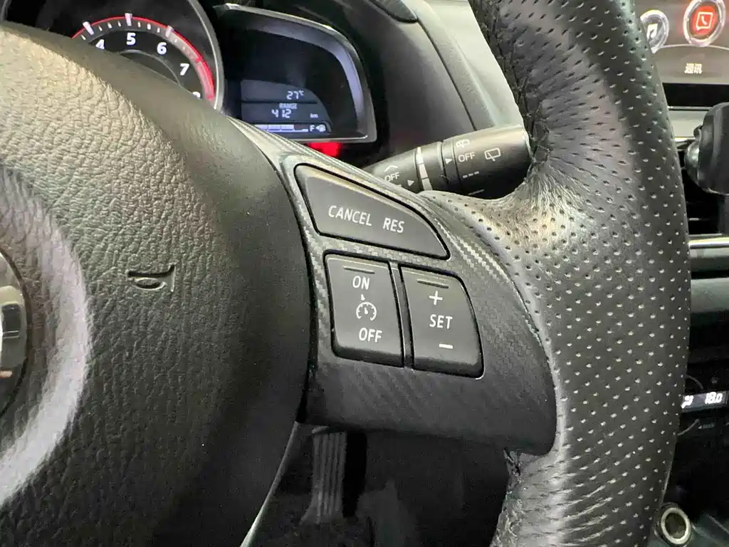 Mazda Mazda 3 Axela 2014 Hatchback 2.0L Automatic Flagship 2014 - thumbnail 20