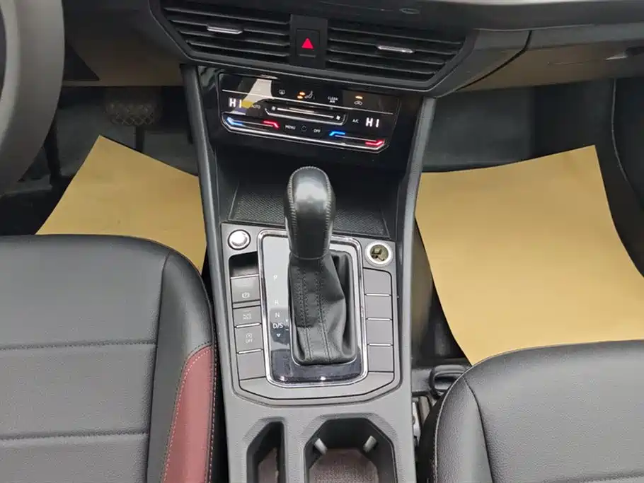 Volkswagen Bora 2021 200TSI DSG Elite Intelligent Connectivity Edition 2021 - thumbnail 16