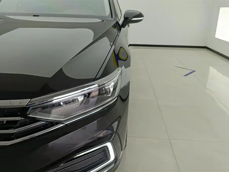 Volkswagen Volkswagen Magotan GTE Plug-in Hybrid 2020 GTE Premium Model 2021 - thumbnail 5