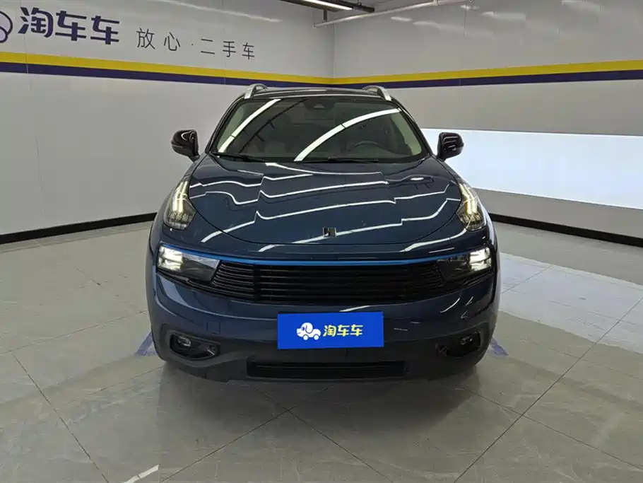Lynk & Co Lynk & Co 01 2017 2.0T FWD Pro Edition 2018 - thumbnail 2