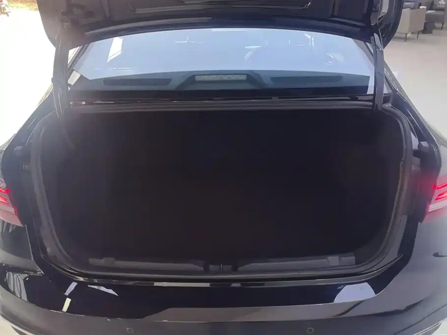 Volkswagen Volkswagen Lavida 2023 300TSI DSG ManYi Edition 2024 - thumbnail 4