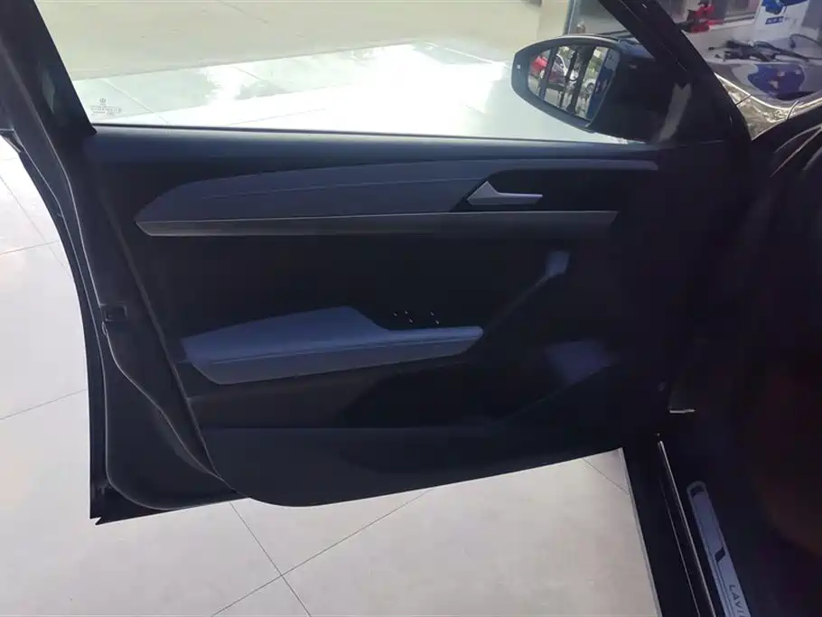 Volkswagen Volkswagen Lavida 2023 300TSI DSG ManYi Edition 2024 - thumbnail 6