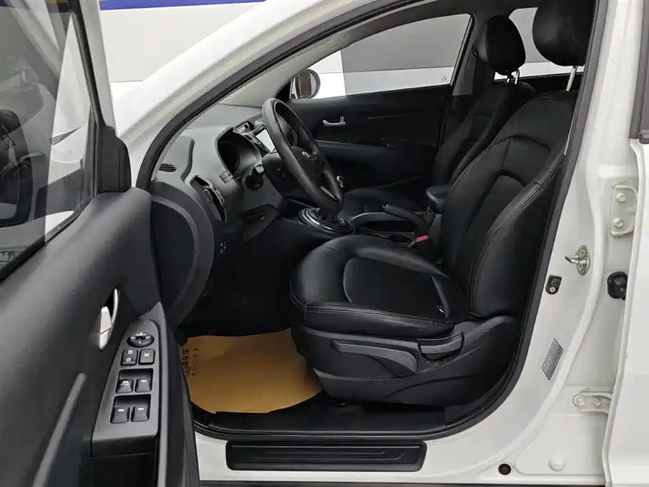 Kia Kia Sportage 2015 2.0L Manual 2WD GL 2016 - thumbnail 9