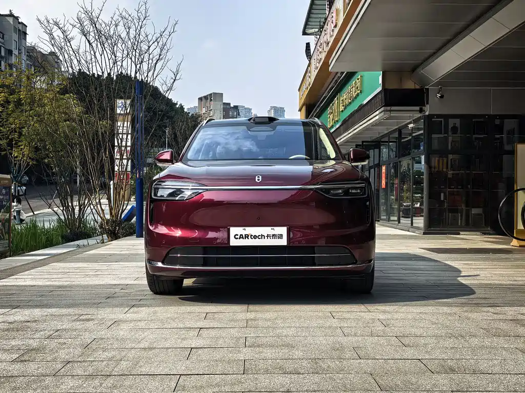 AITO Aito M7 2026 Extended Range Max AWD 5-Seat 2025 - thumbnail 2