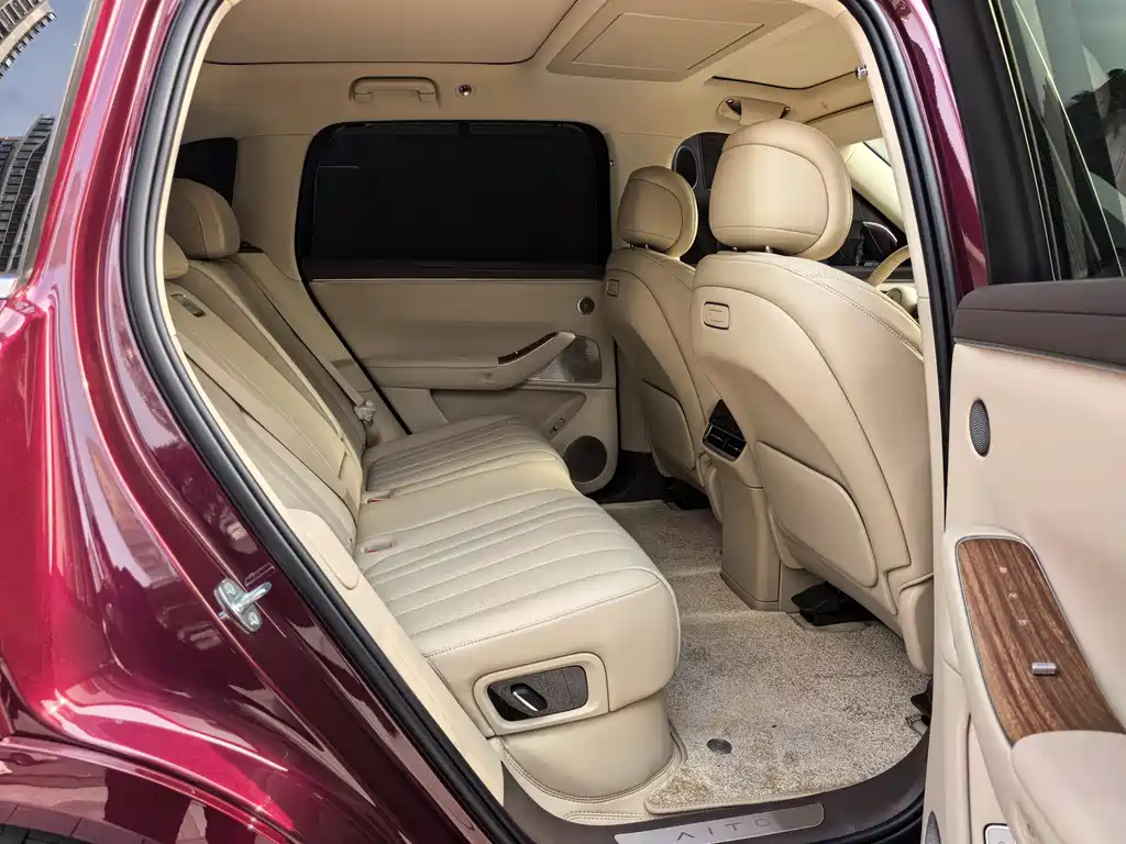AITO Aito M7 2026 Extended Range Max AWD 5-Seat 2025 - thumbnail 11