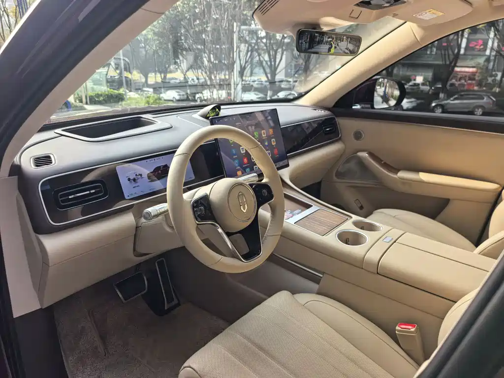 AITO Aito M7 2026 Extended Range Max AWD 5-Seat 2025 - thumbnail 14