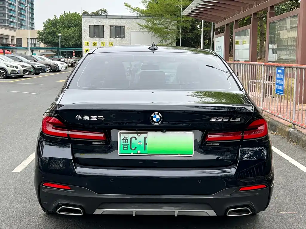 BMW BMW 5 Series Hybrid 2021 Model 535Le M Sport Package 2021 - thumbnail 3