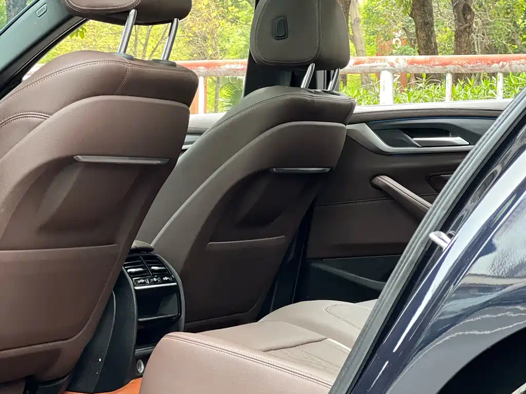 BMW BMW 5 Series Hybrid 2021 Model 535Le M Sport Package 2021 - thumbnail 12