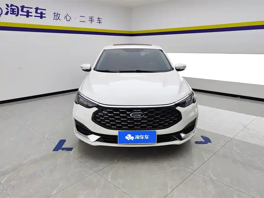 Ford Ford Focus 2021 1.5L Automatic Glory Edition 2021 - thumbnail 2