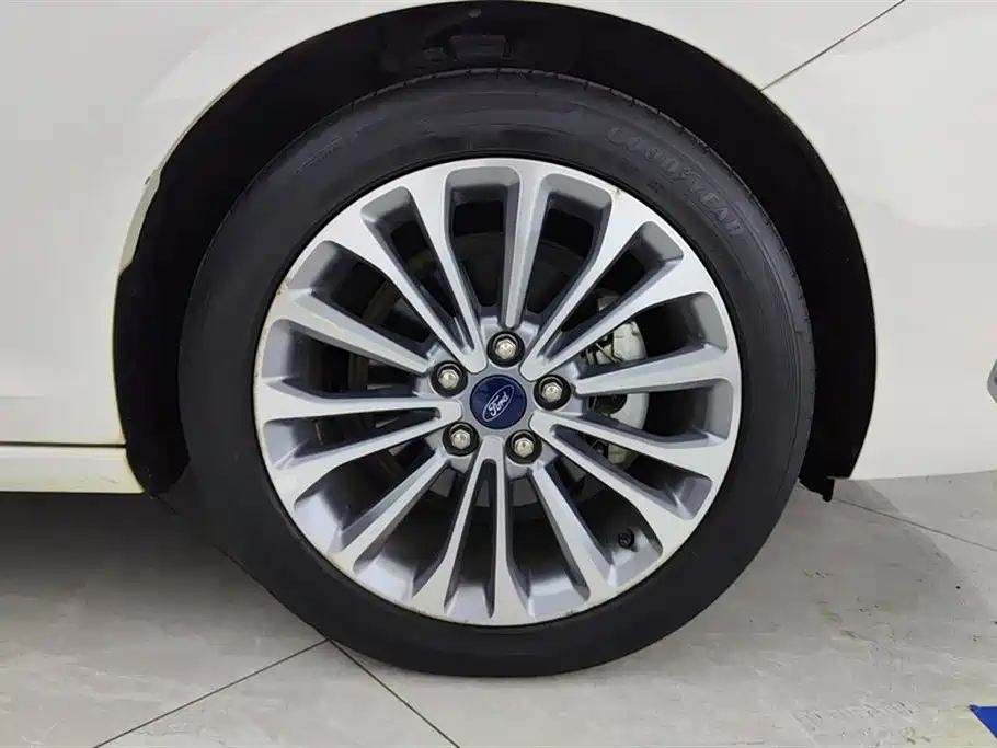 Ford Ford Focus 2021 1.5L Automatic Glory Edition 2021 - thumbnail 6