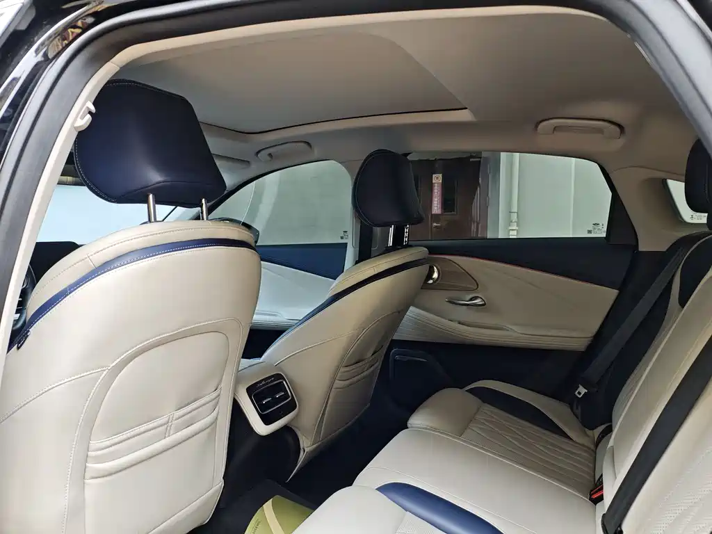 Chery Arrizo 8 2022 1.6T DCT Elegant 2022 - thumbnail 9