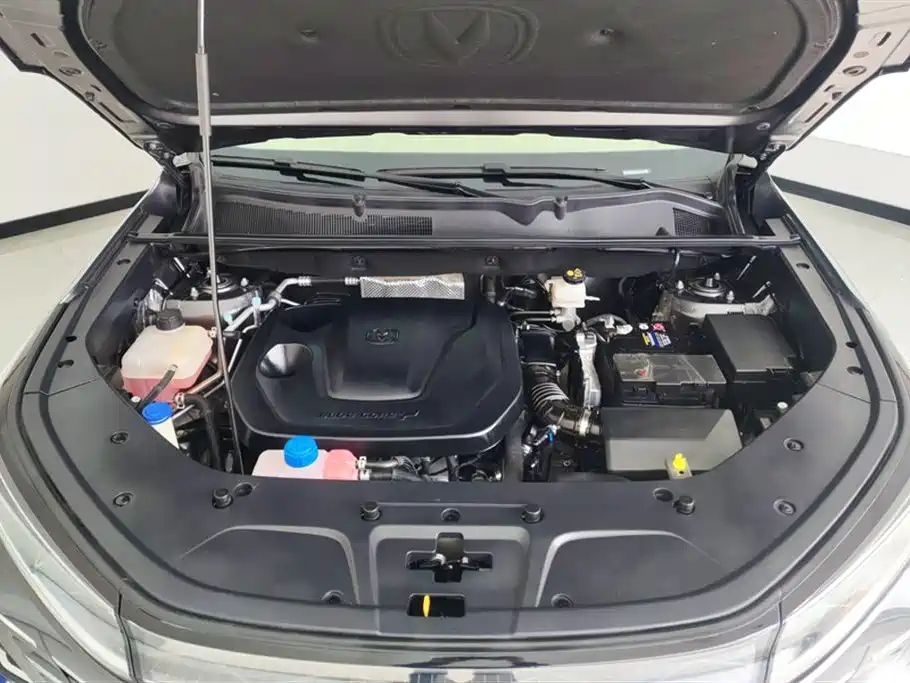 Changan Changan CS75 PLUS 2024 3rd Generation Champion Edition 1.5T Intelligent Drive Dynamic Navigation Model 2025 - thumbnail 10