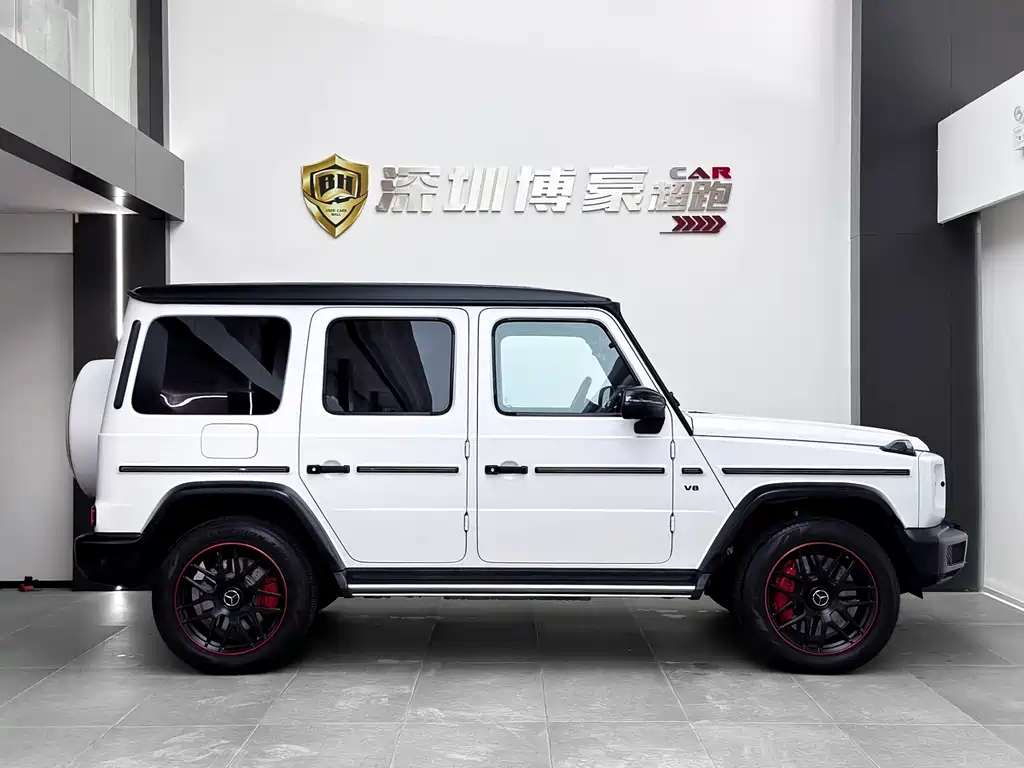 Mercedes-Benz Mercedes-Benz G-Class 2024 G 500 Heritage Edition 2023 - thumbnail 2